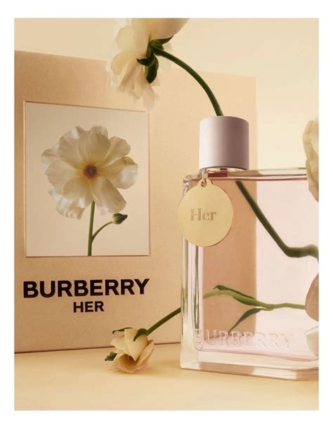 new burberry perfume with gift from myer|Burberry Her Eau de Parfum 50ml Gift Set .